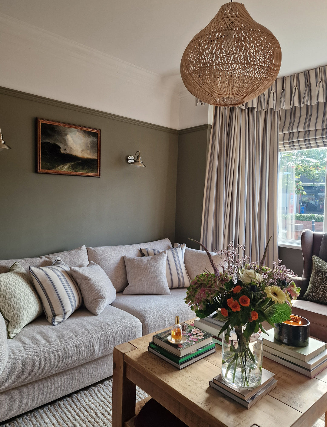 Olivia Living Room Wall Paint Makeover
