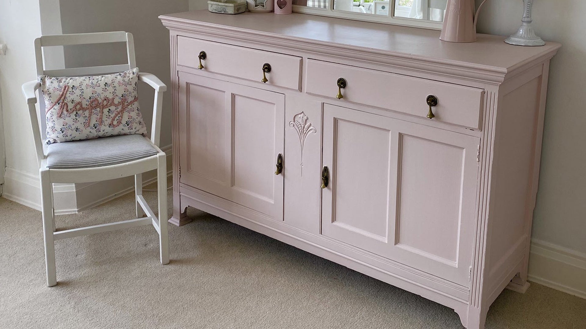 Paint for upcycling furniture hotsell