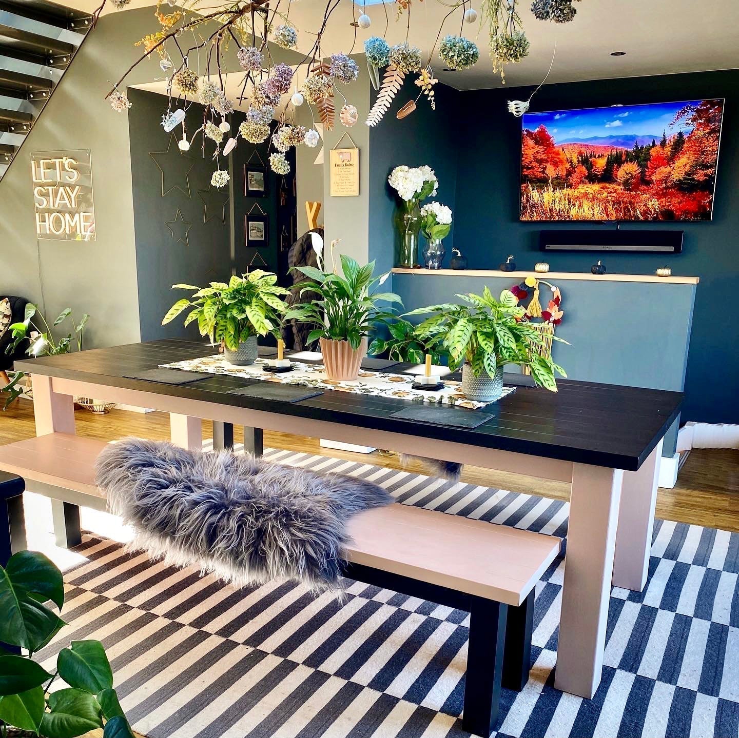 Blackjack & Nougat Dining Table Upcycling Makeover