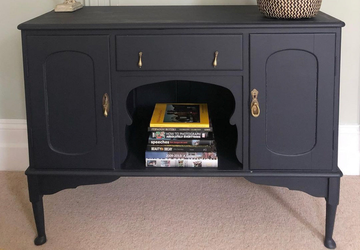Blackjack & Kiss Me Sloely TV Cabinet Upcycling Transformation