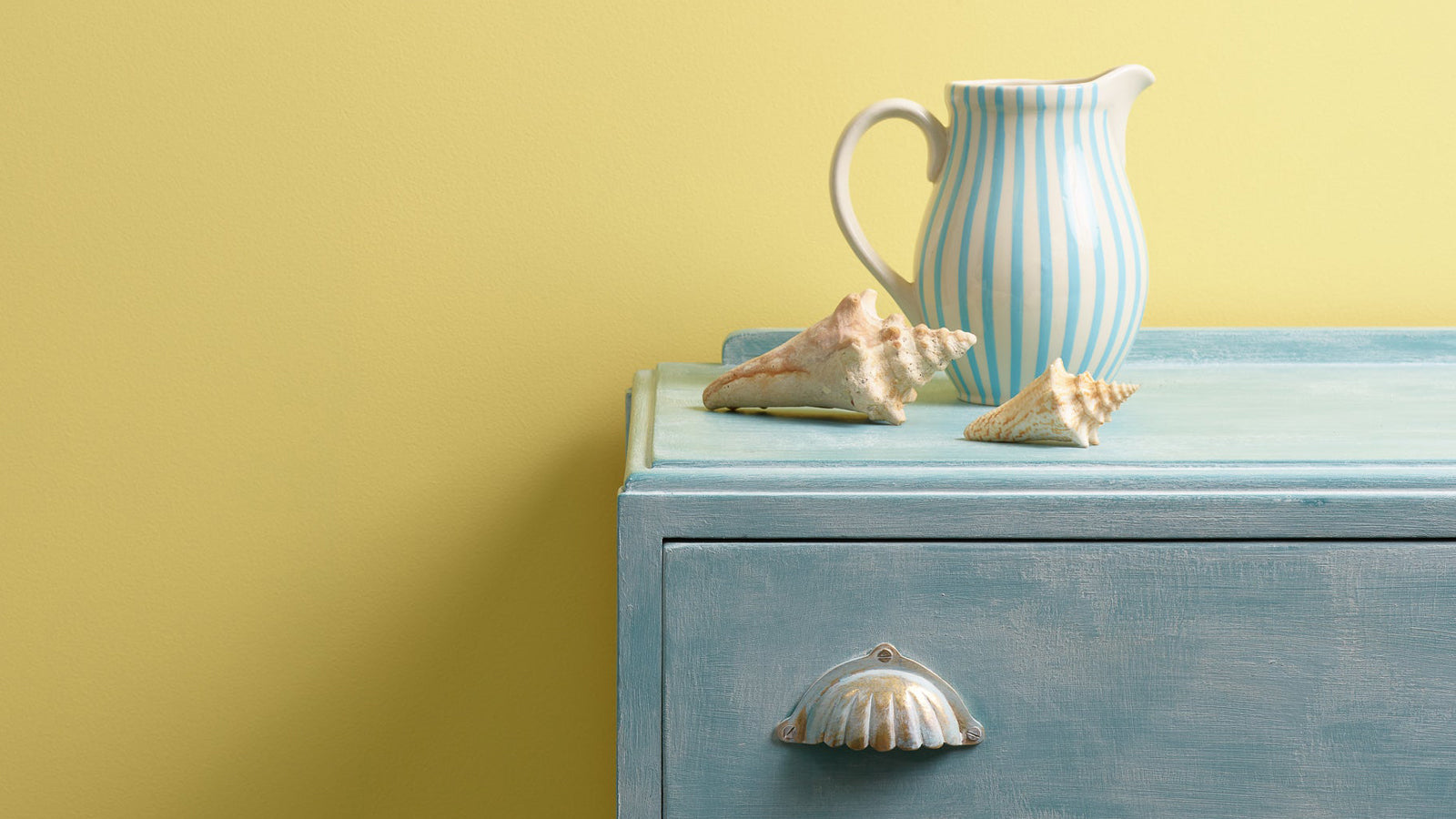 Ocean Paint Colours: Dip Your Toe or Dive Into This Trend