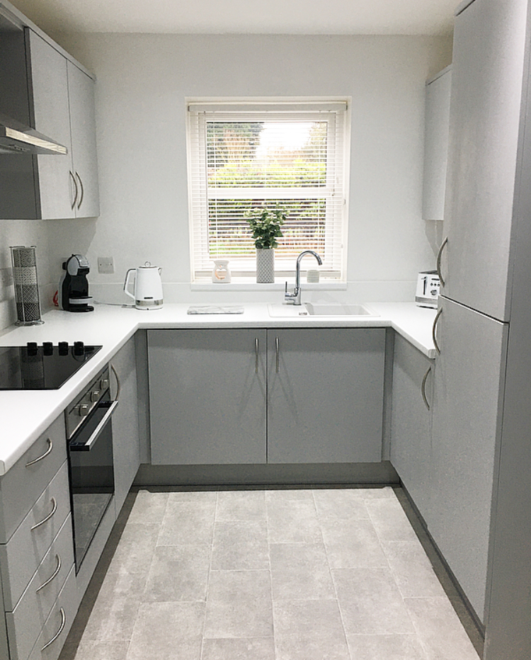 Swanky Pants Kitchen Cabinet Upcycling Makeover