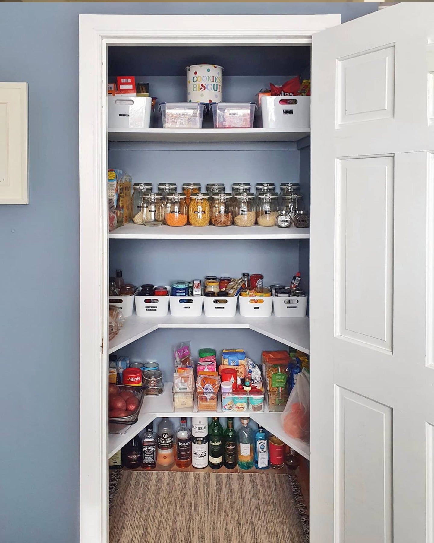 Dazzle Me! Larder Makeover