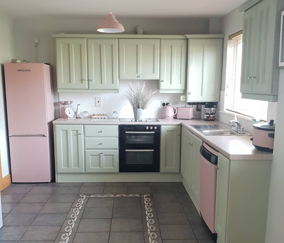 Wise Old Sage Kitchen Cupboard Upcycling Makeover